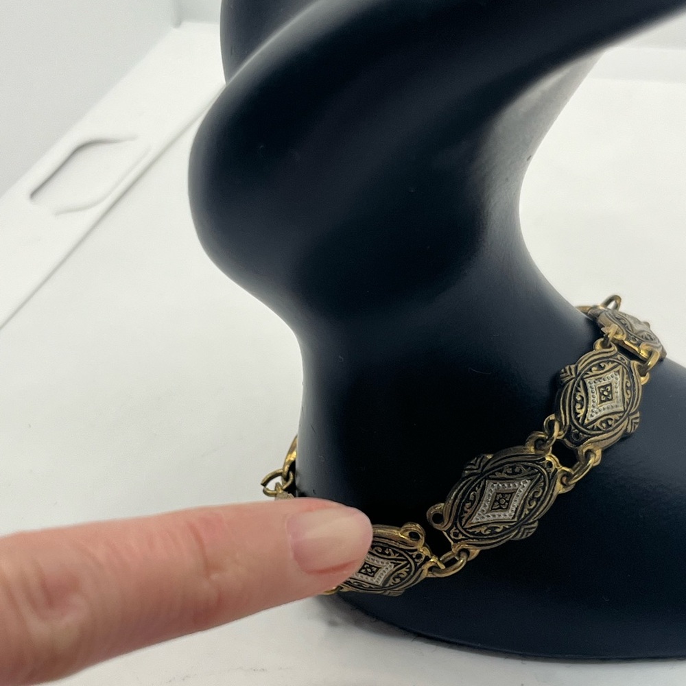 Toledo Spain gold tone black & white enameled design bracelet vintage - Picture 7 of 16